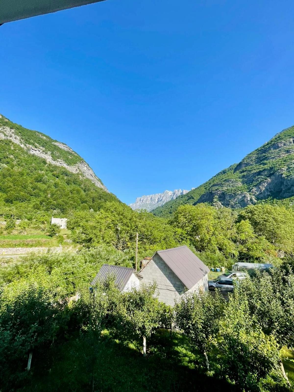 Hotel Mountain Oasis à Valbone Extérieur photo