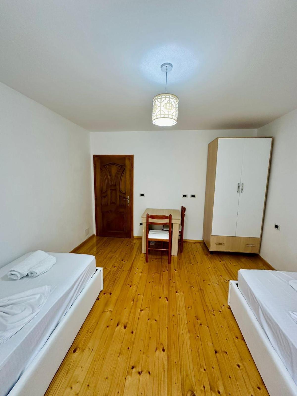 Hotel Mountain Oasis à Valbone Extérieur photo